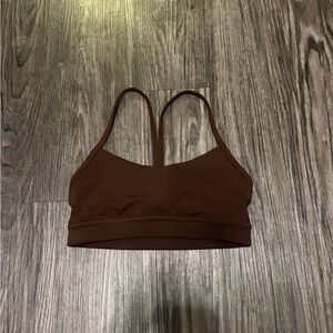 Lululemon Flow Y Nulu Bra – Size 4 – Espresso Brown